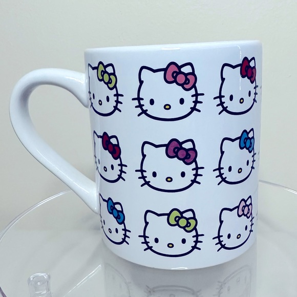 Hello Kitty Mug - Picture 2 of 2